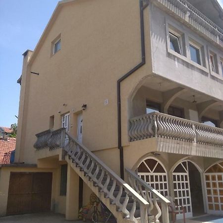 Buric Rooms Niksic Exterior photo