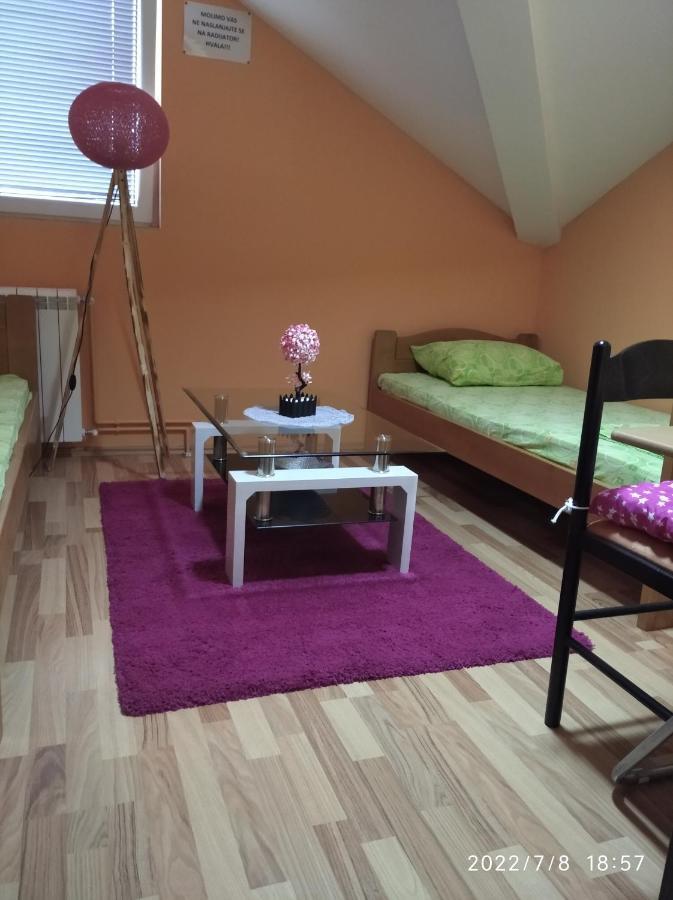Buric Rooms Niksic Exterior photo