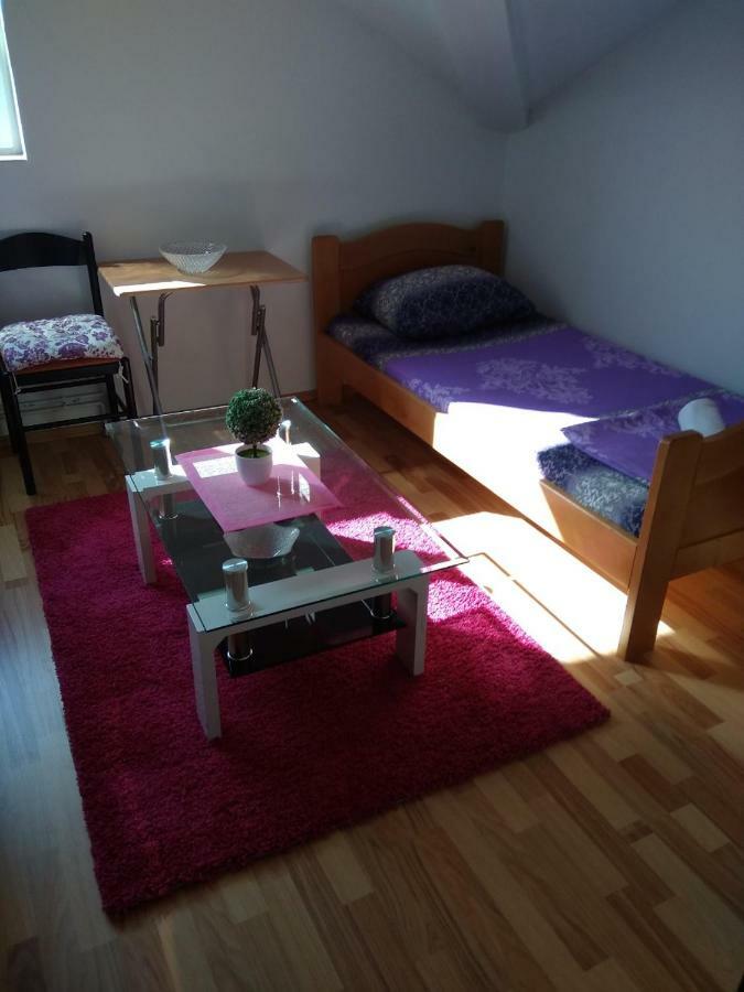 Buric Rooms Niksic Exterior photo