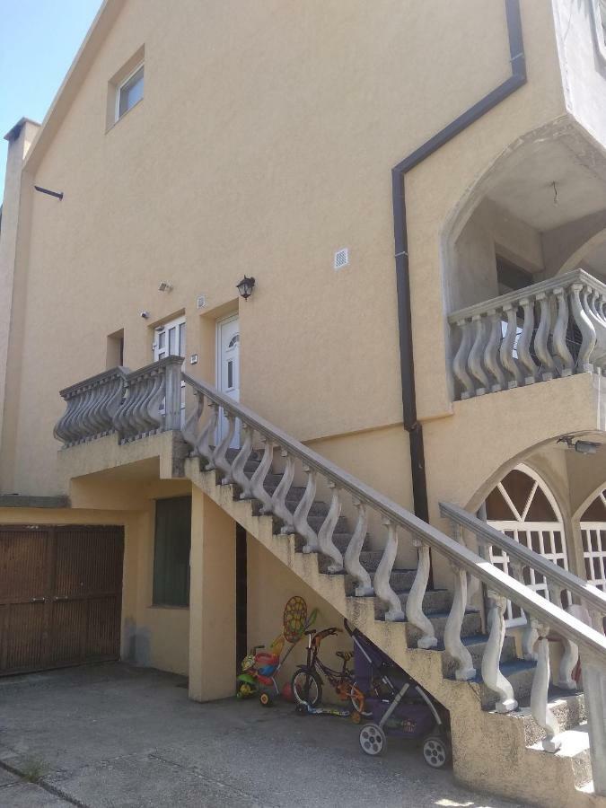 Buric Rooms Niksic Exterior photo
